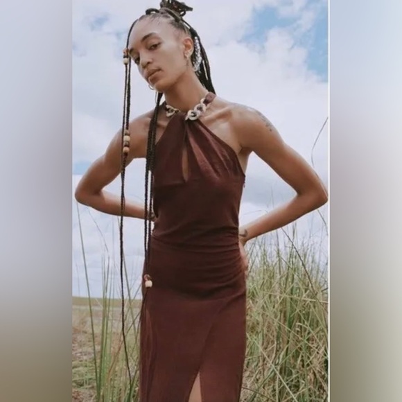 ZARA BROWN LINEN BLEND HALTER NECK MIDI GATHERED DRESS WITH CHAIN SIZE XS - Picture 6 of 7